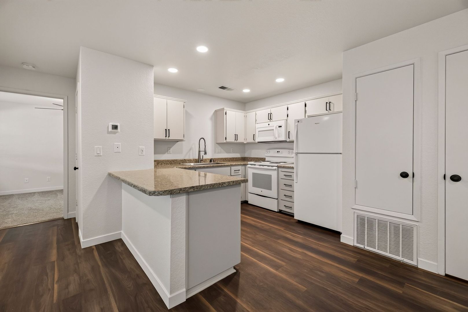 Amanda Place Apartments 5 of 23