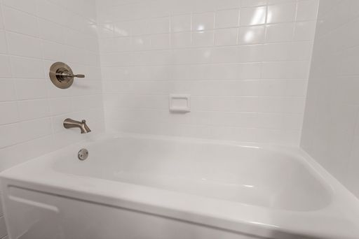 1 Bedroom, 1 bath, Apartment! (Annex) – photo 1