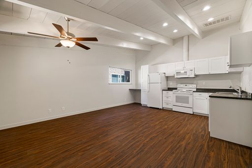 1 Bed 1 Bath Apartment! – photo 1