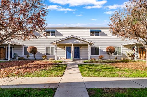 2 Bed 1.5 Bath Rental at 4296 Clay Street - 2, Redding, CA – photo 1