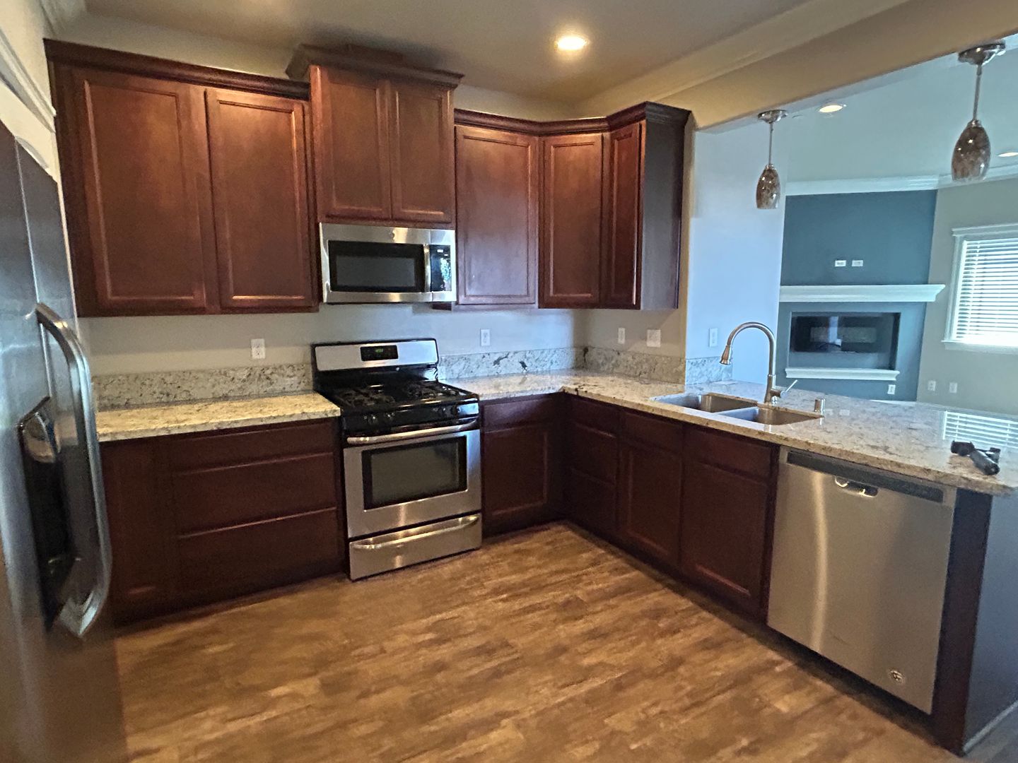 Anderson House: 2601 Sapphire Ln. 3