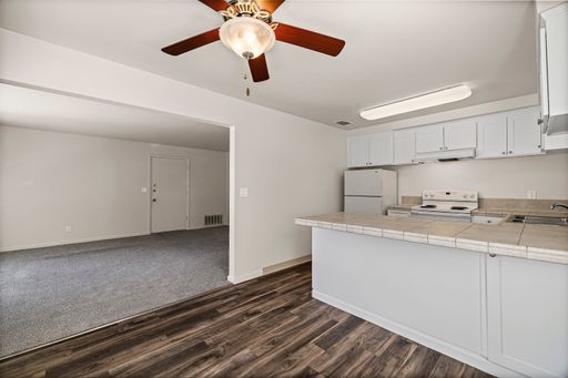 Two Bedroom Apartment at Sierra Manor! – photo 1