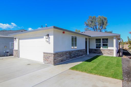 Recently Constructed Redding Home! – photo 1