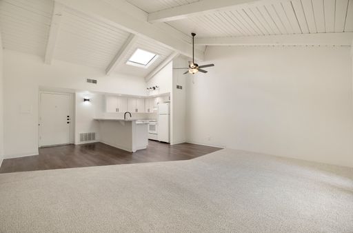 Villa Del Mar Apartments – photo 1