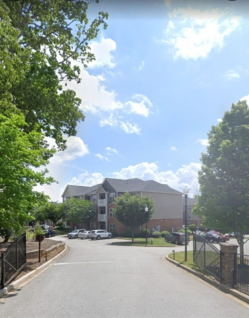 Easley Apartment: 100 James Way