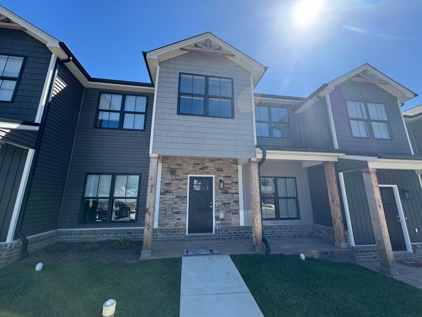 Evington Townhome: 12 Villa Court