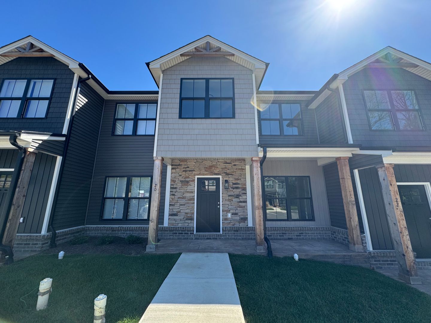 Evington Townhome: 20 Villa Court
