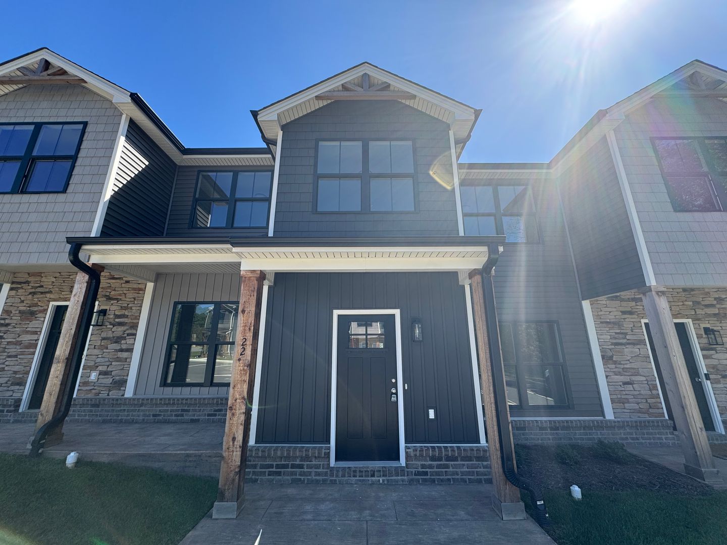 Evington Townhome: 22 Villa Court