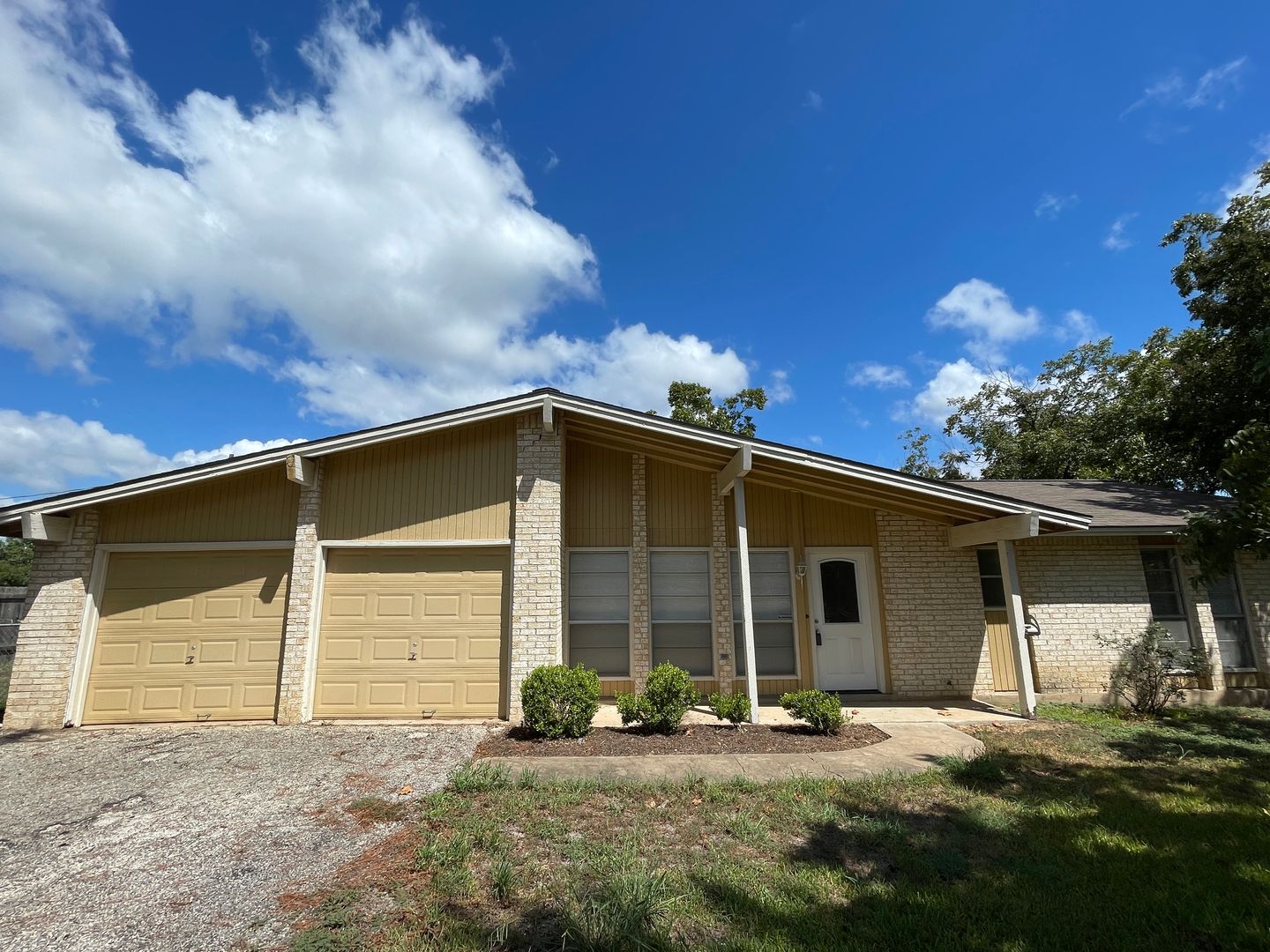 Cedar Park House: 1507 Big Meadow Drive