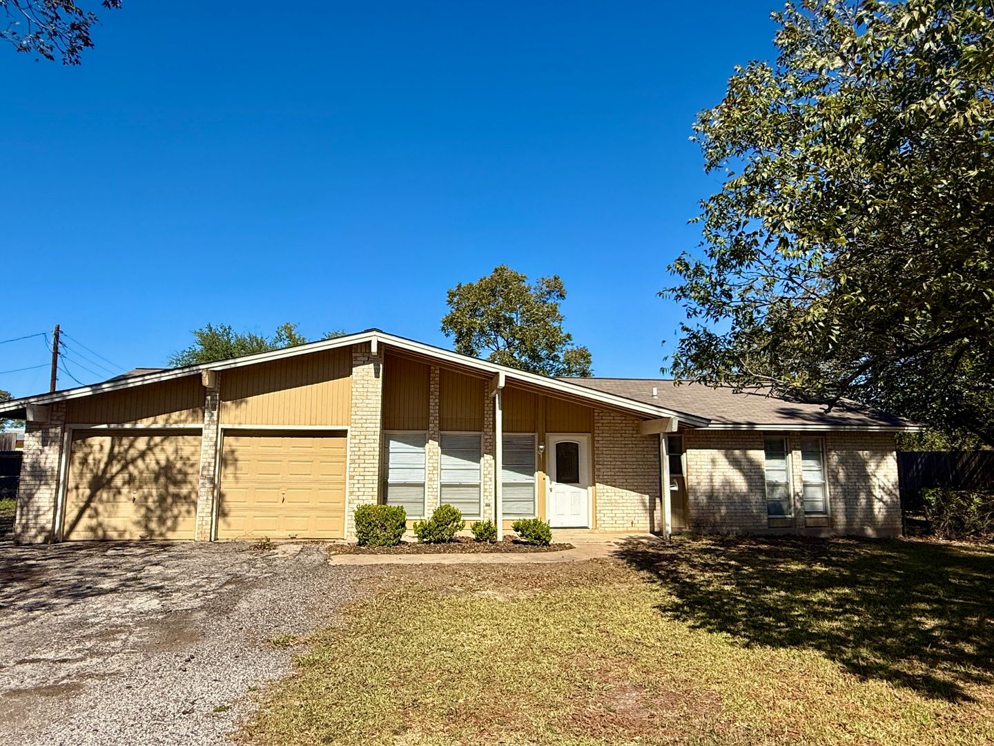 Cedar Park House: 1507 Big Meadow Drive