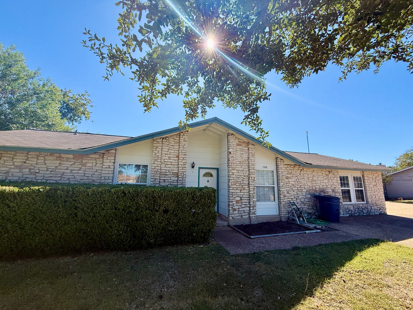 Cedar Park House: 1506 Big Meadow Drive