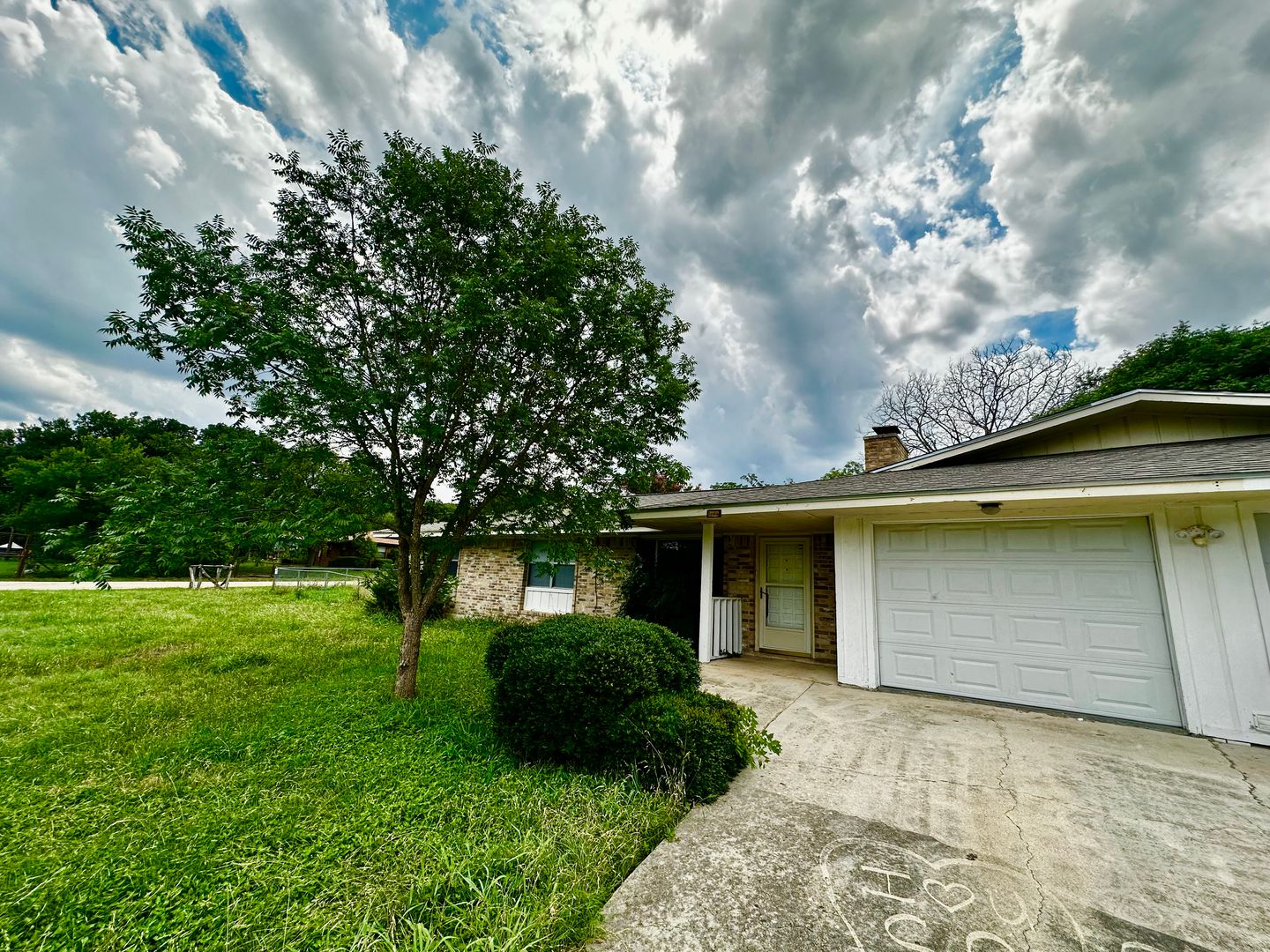 Kerrville Apartment: 1448 Harper