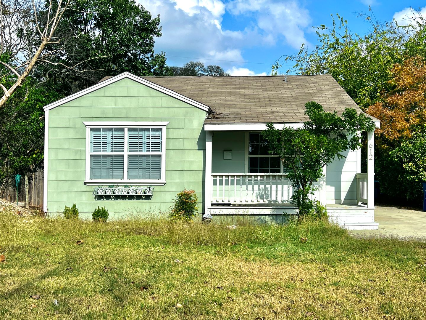 Kerrville House: 612 Florence