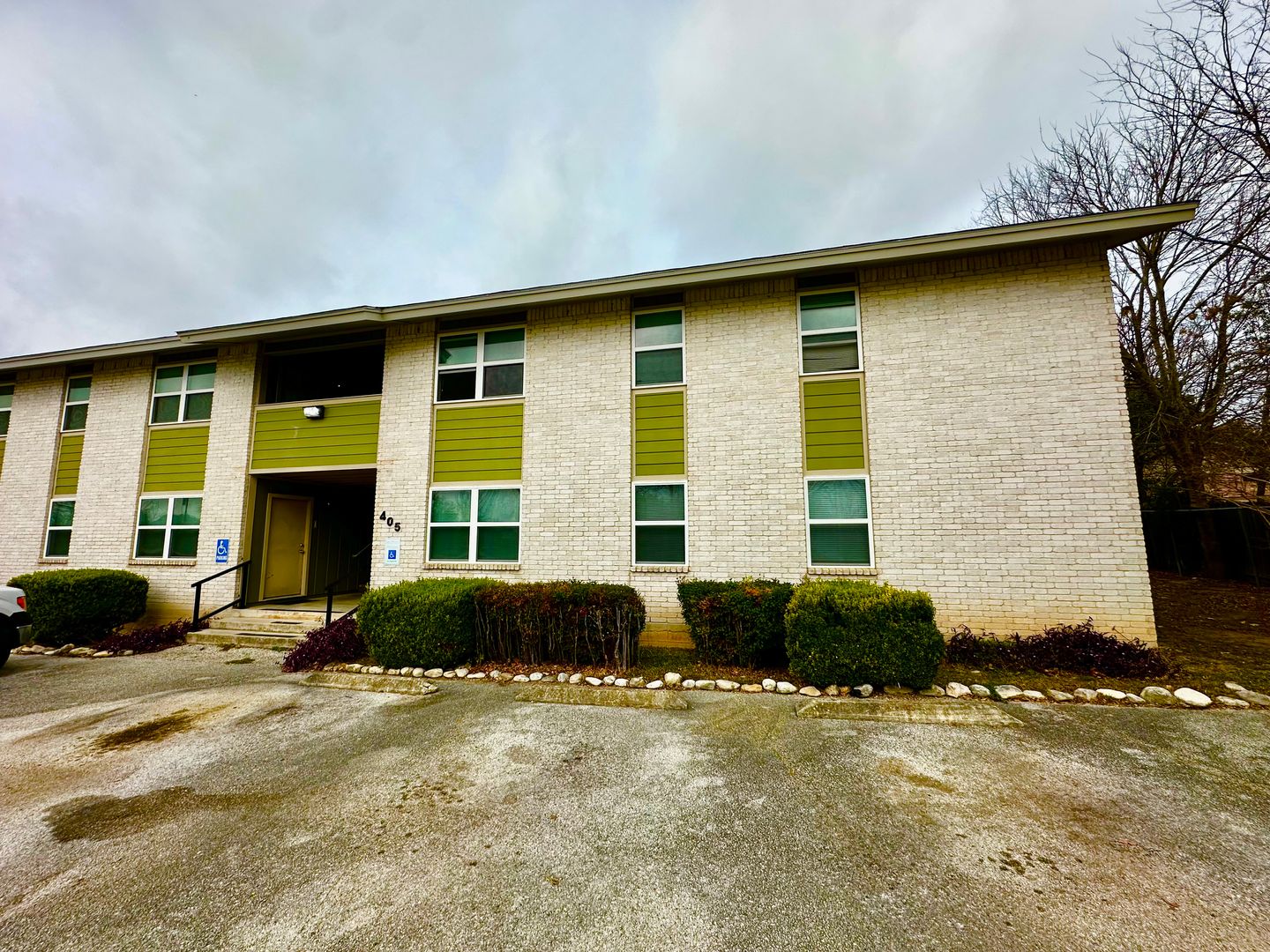 Kerrville House: 405 Ranchero