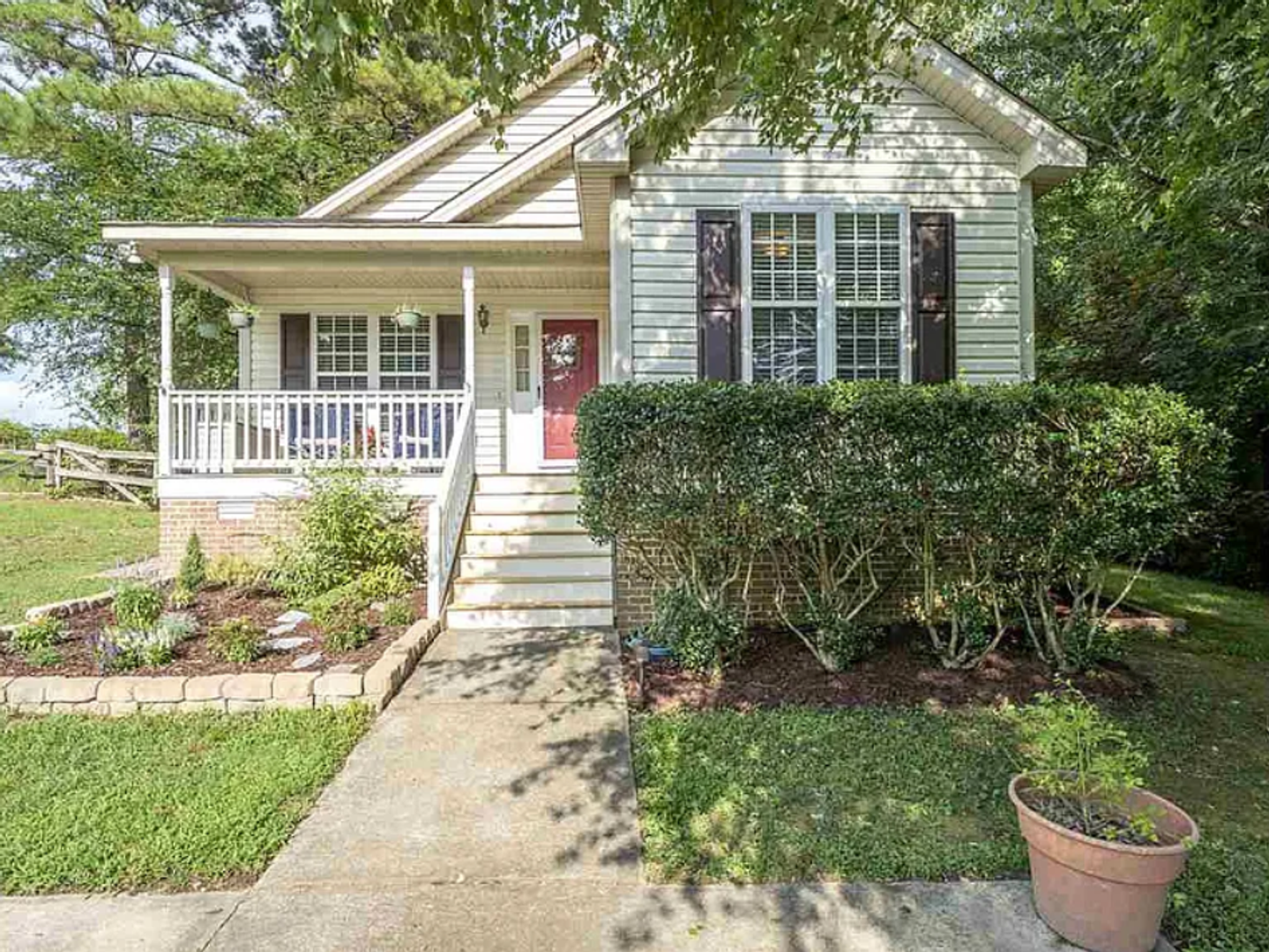 Wake Forest House: 6300 Daybreak Dr