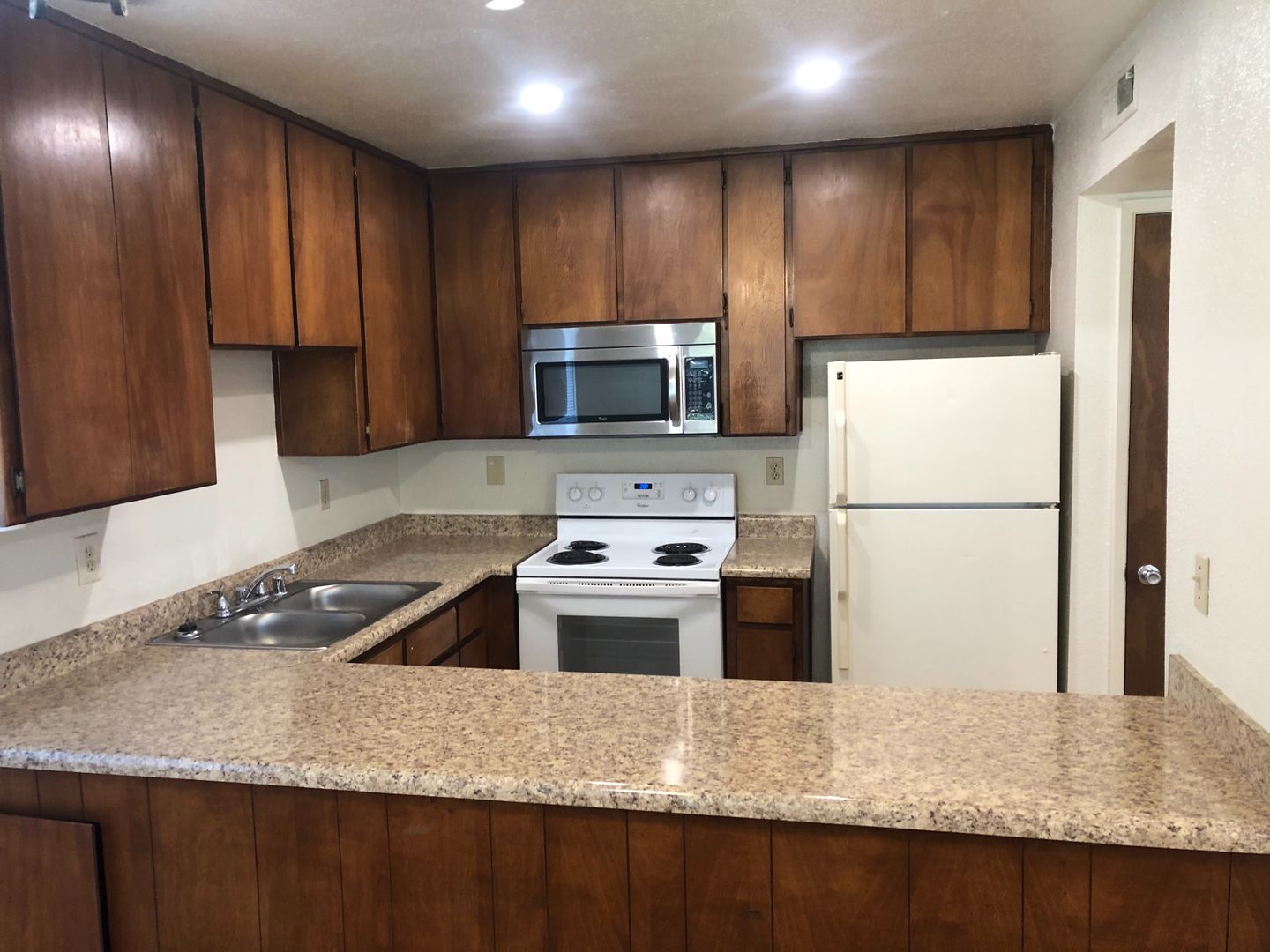 Chico Apartment: 632 W 2nd Ave