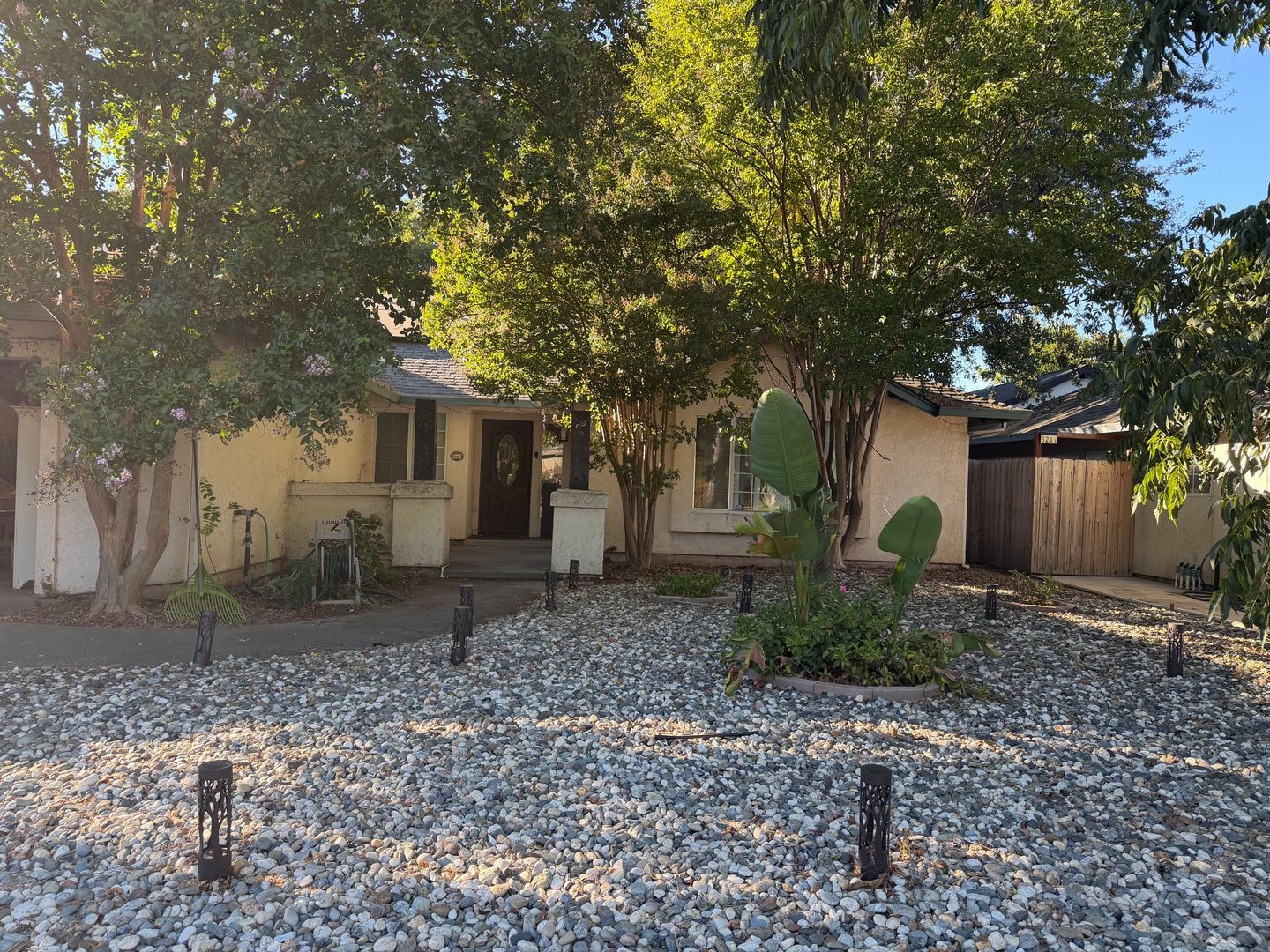 Chico House: 630 W 6th Ave
