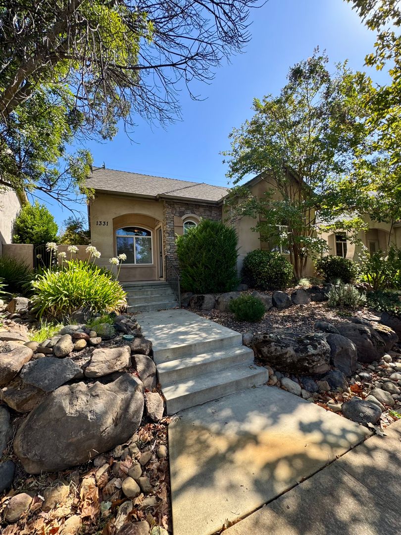 Chico House: 1331 Yosemite Dr