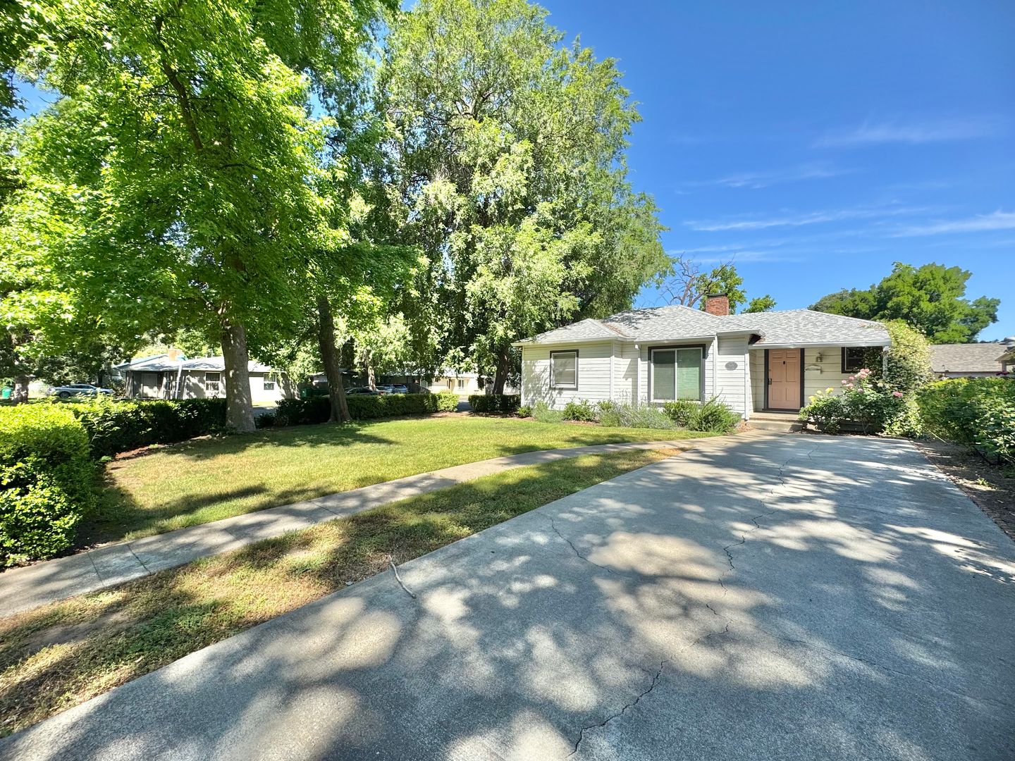 Chico Apartment: 548 W 4th Avenue