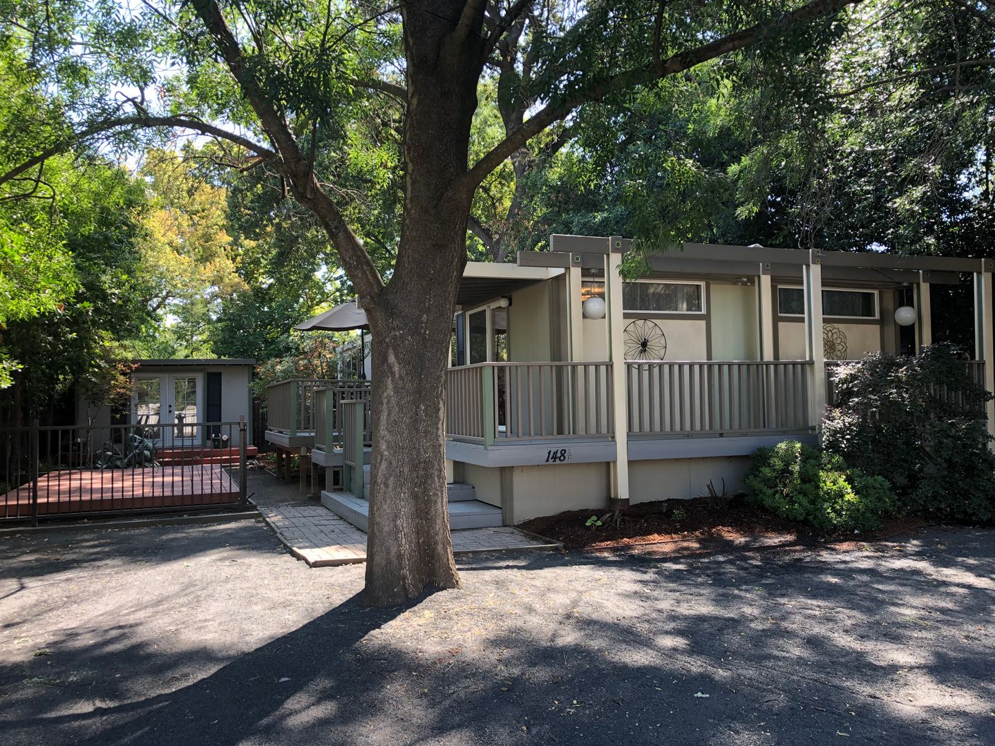 Chico Apartment: 148 Sequoyah Ave