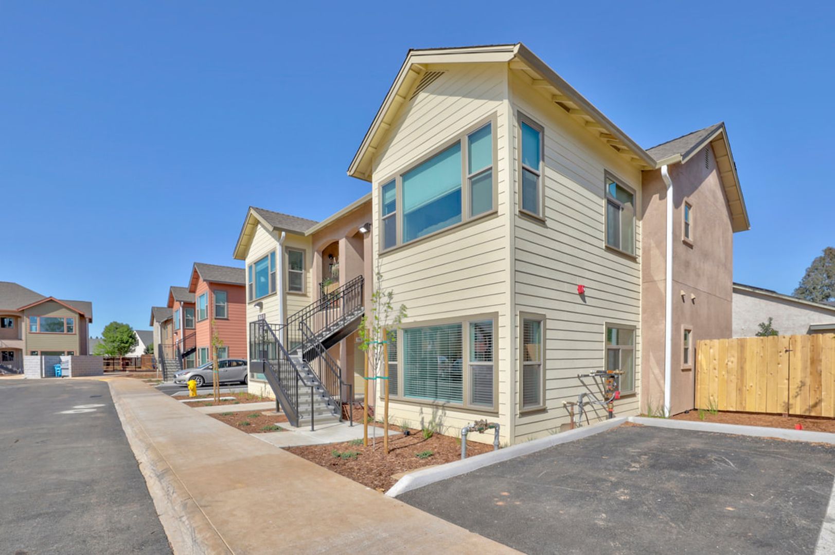 Chico Apartment: 1270 East Ave