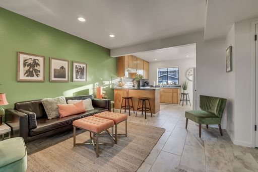 New Roommates---Are you adding onto a current lease? Apply here! – photo 1
