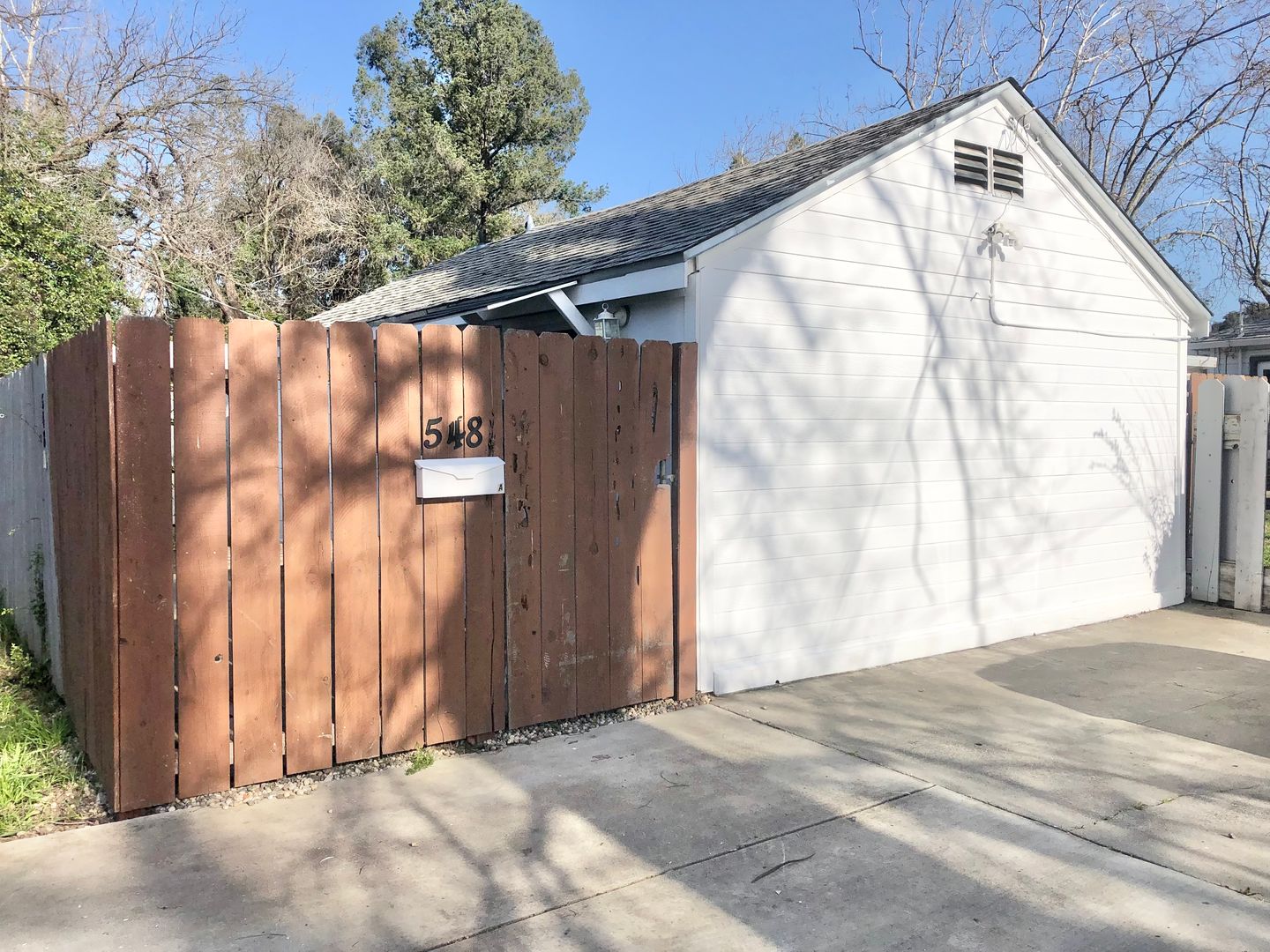 Chico Apartment: 548 W 4th Avenue