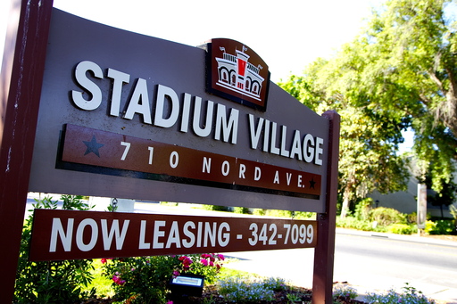 **$500 MOVE IN SPECIAL** Stadium Village - 2 bed, 1 bath + washer/dryer – photo 1
