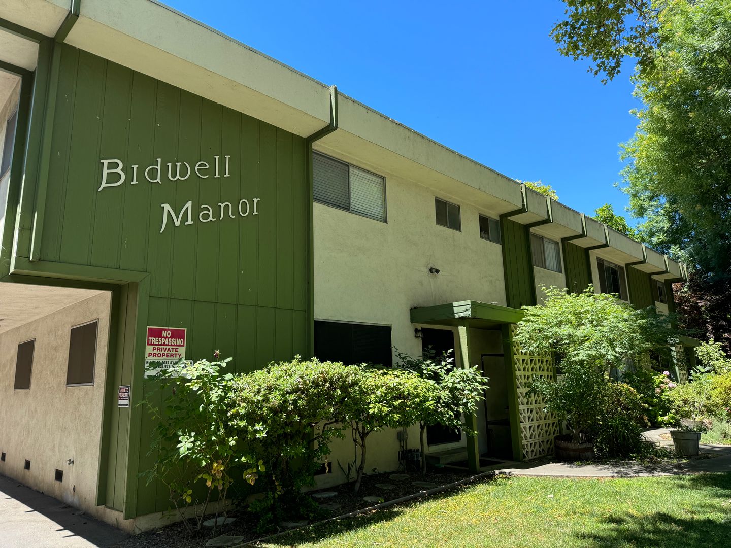 Chico Apartment: 1045 Esplanade Rd