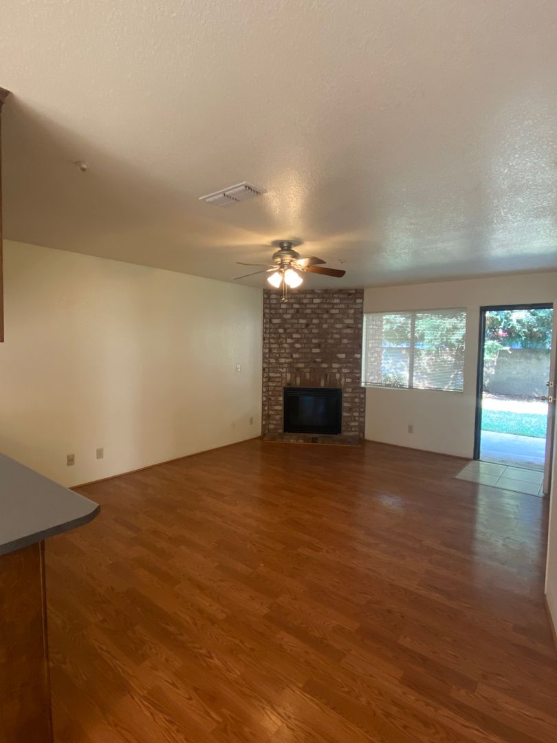 Chico Apartment: 720 W 2nd Ave