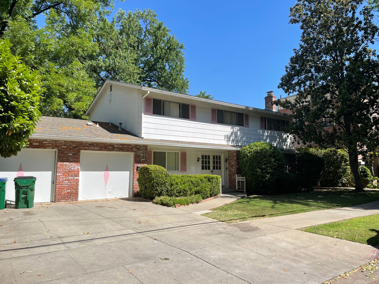 Chico House: 710 W 3rd Street - 710 W. 3rd Street