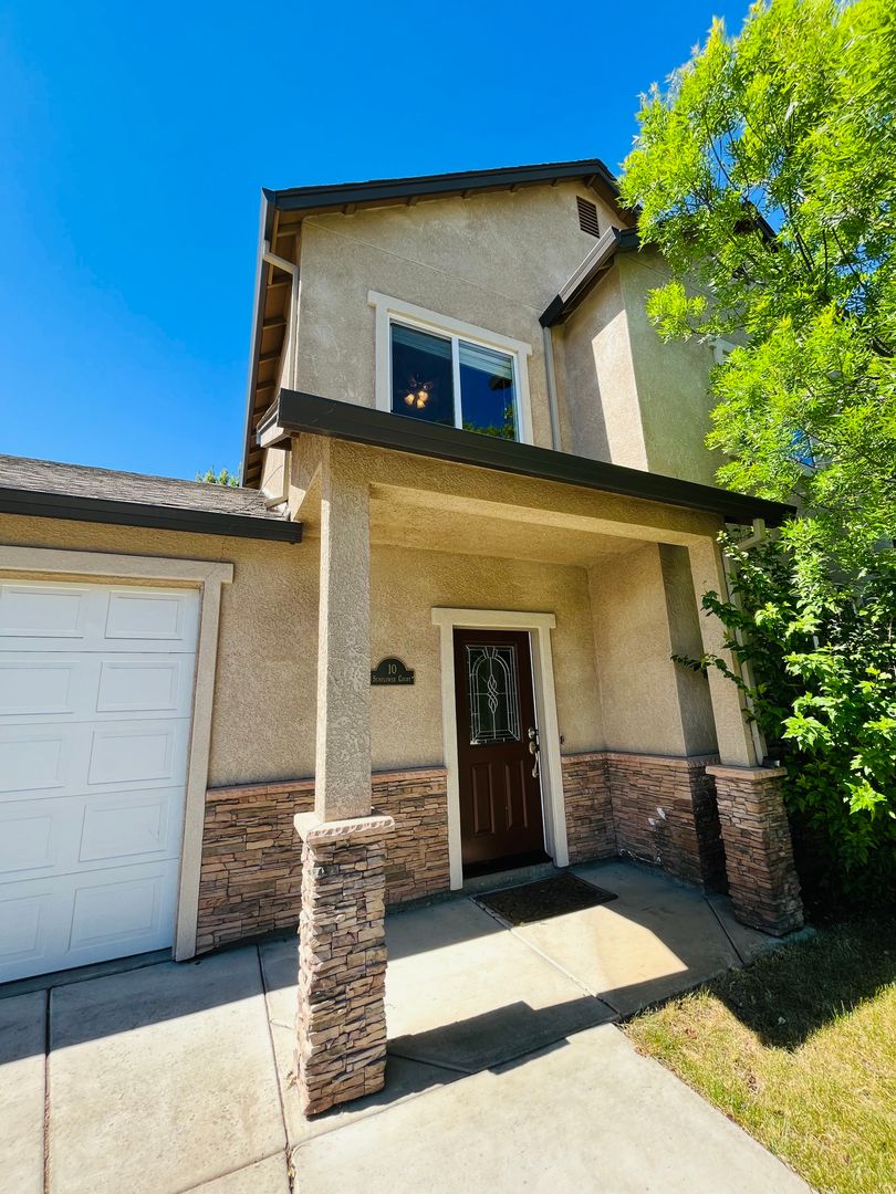 Chico House: 10 Sunflower Ct