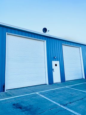 Commercial Unit for Lease – 1,600 Sq. Ft. | Ideal for Shop, Business, or Personal Use – photo 1