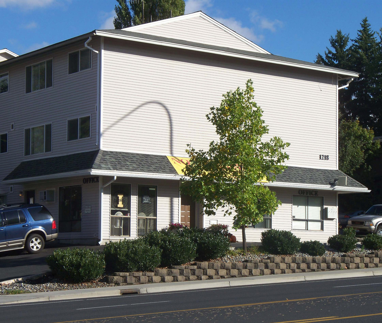 Moscow Apartment: 1218 S Main Street