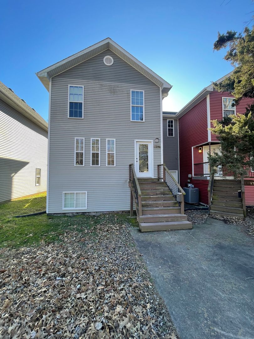 Cape Girardeau Apartment: 1733-1751 Pemiscot Street