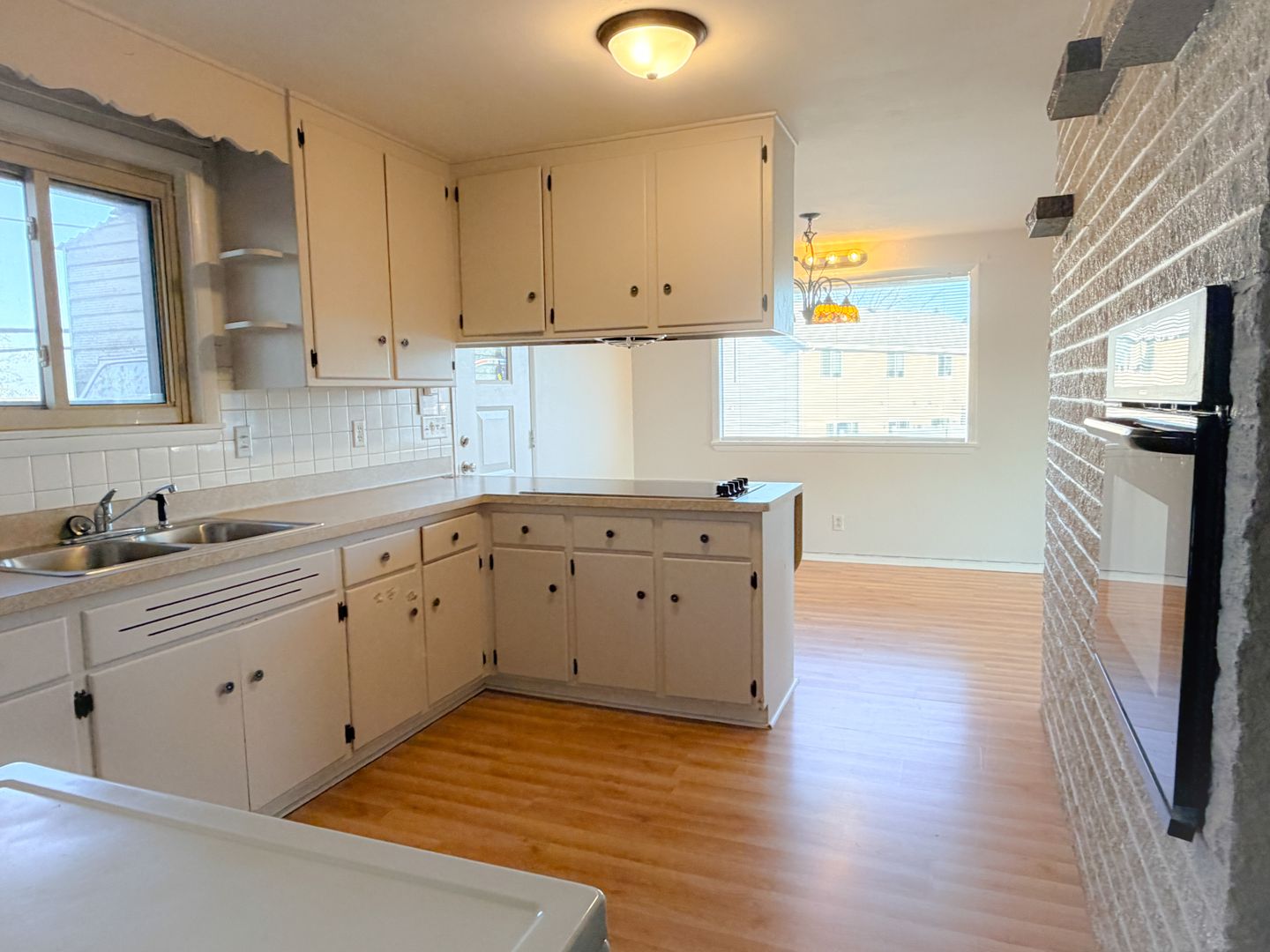 West Bend Apartment: 1739 N Main St