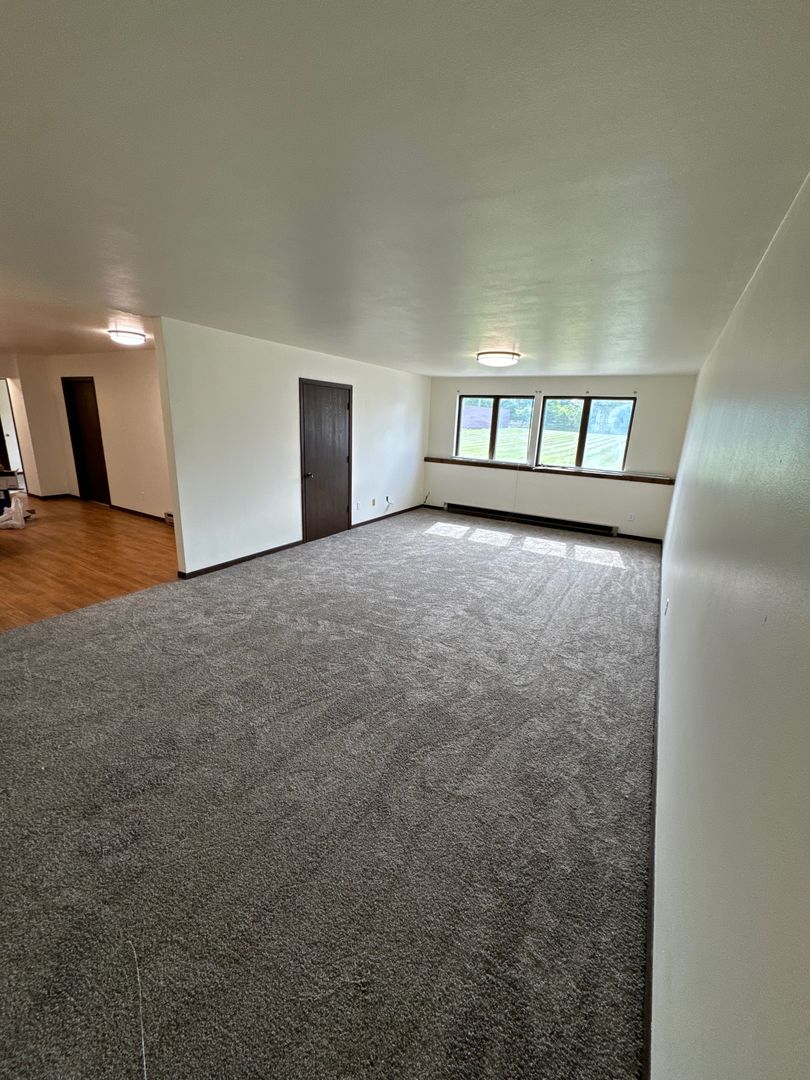 Hustisford Apartment: 253 S Ridge St
