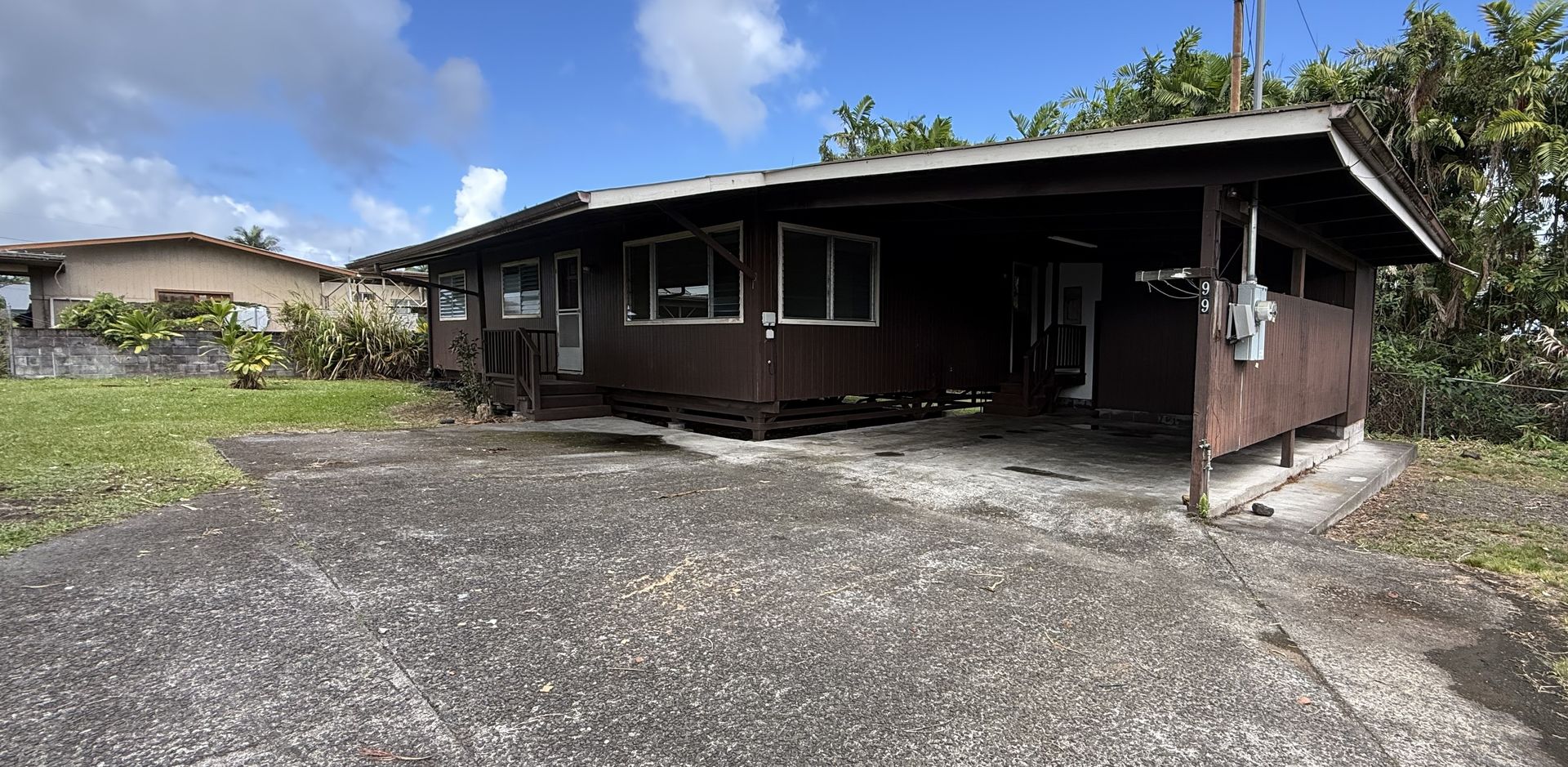 Hilo House: 99 Ainalako Road