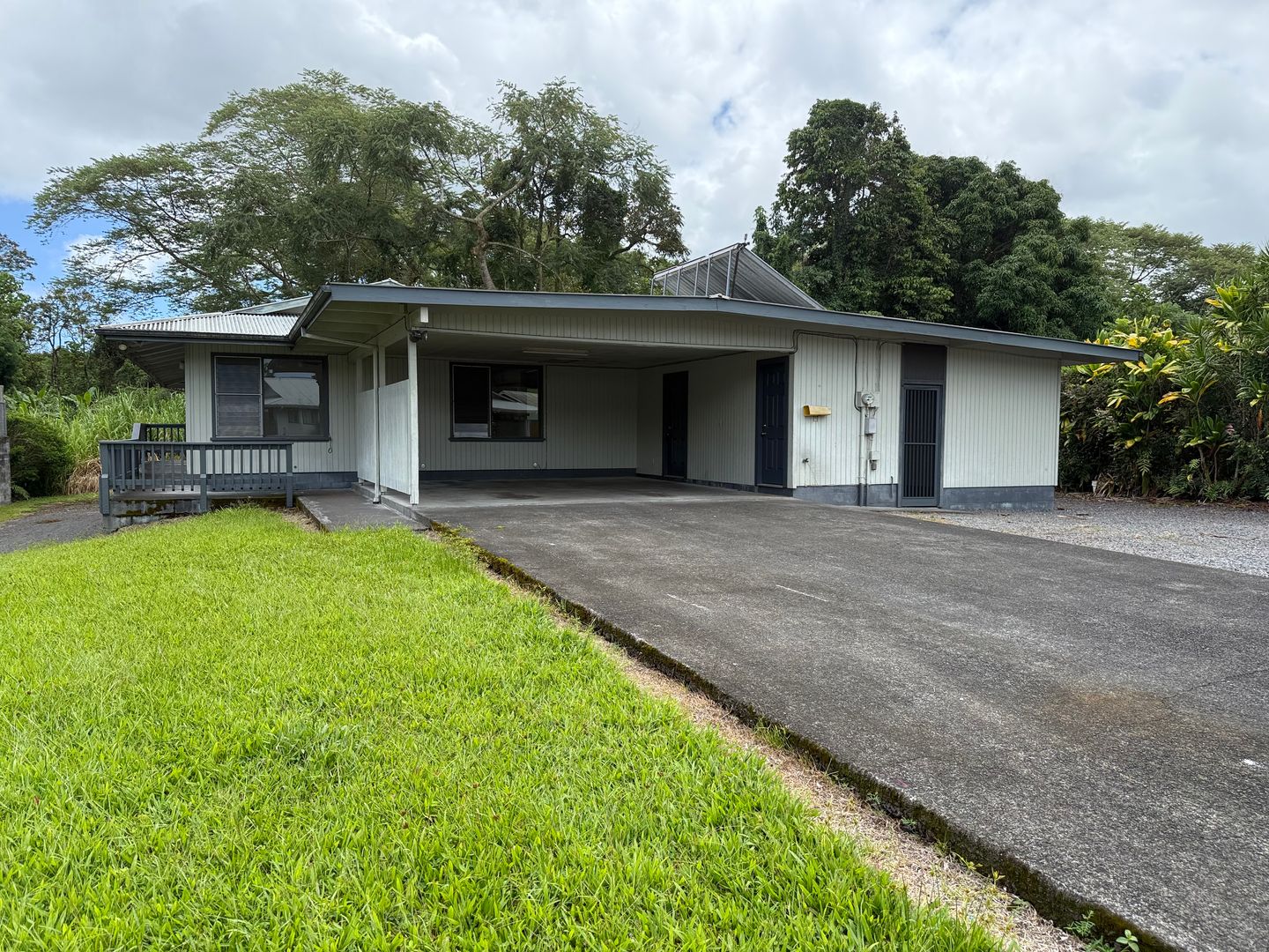 Partially Renovated 4BR/1.5BA Home in Hilo!