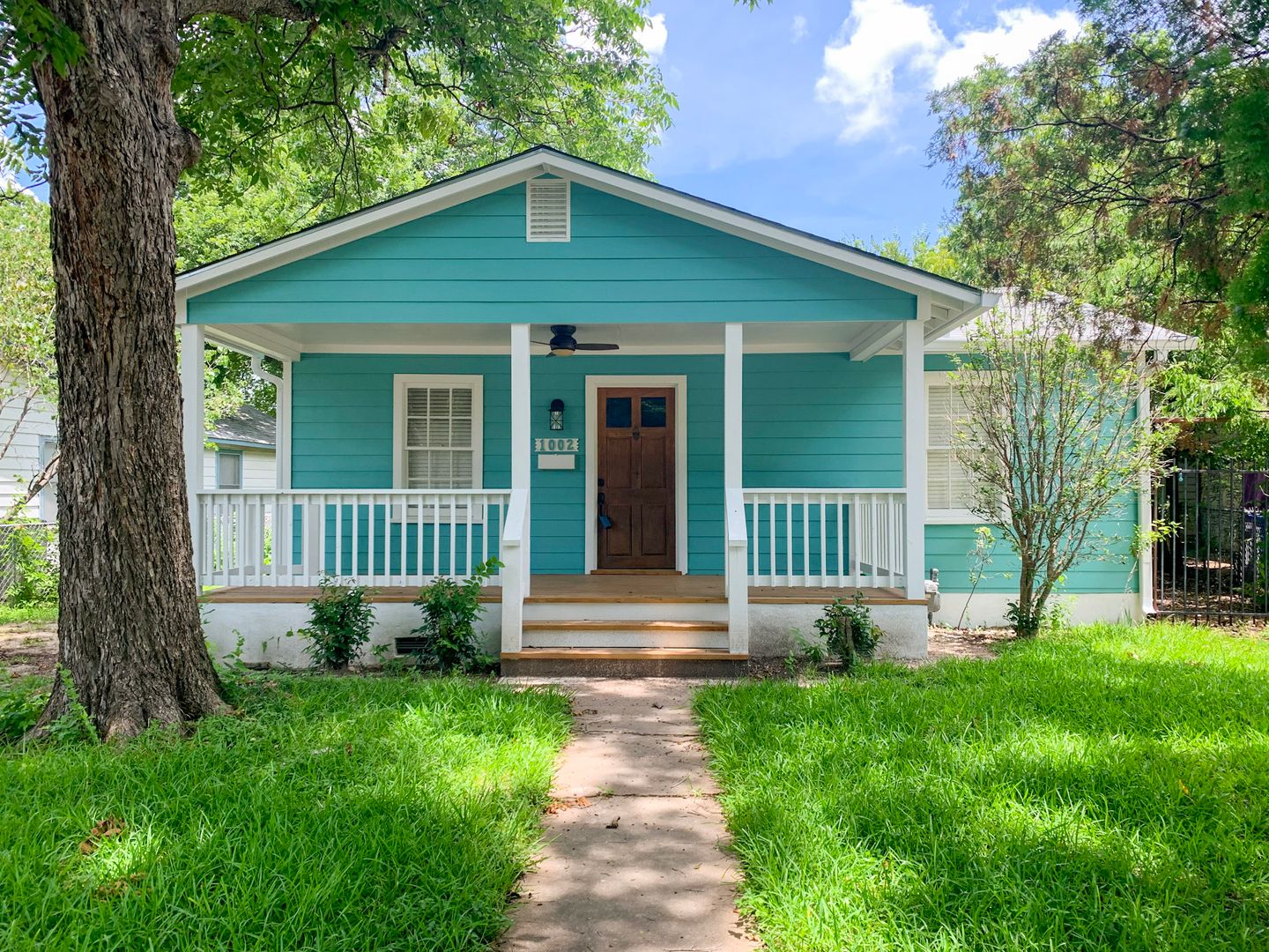 Austin House: 1002 West Saint Johns Avenue