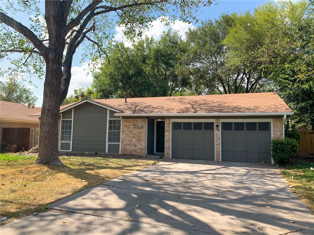 Austin House: 11640 Parkfield Dr