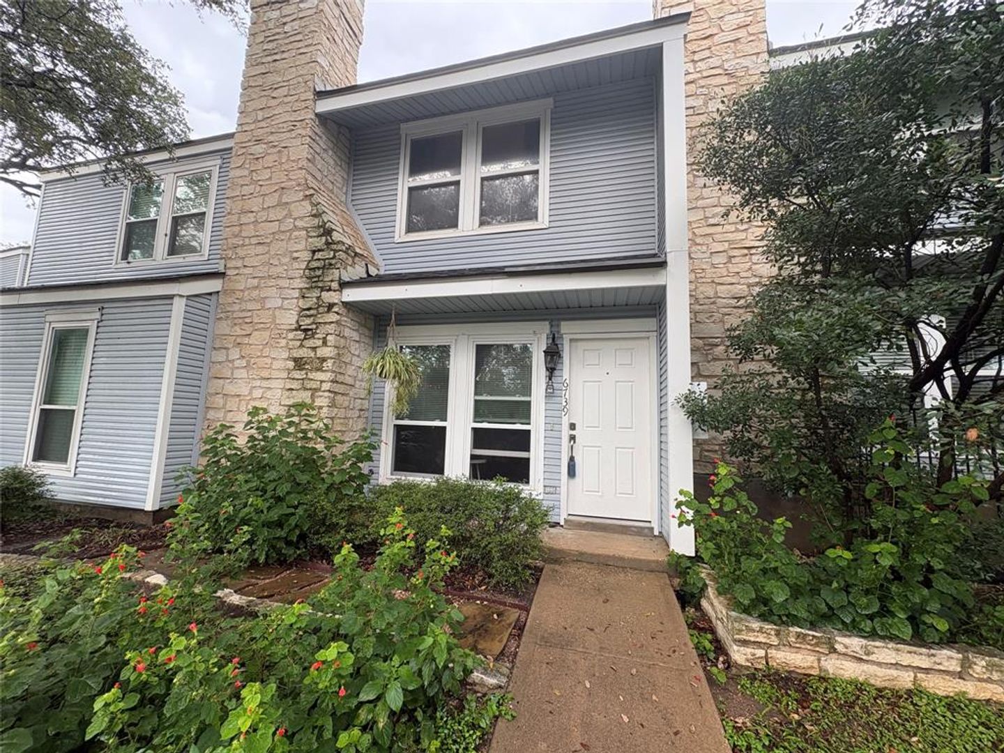Austin Townhome: 6739 OId Quarry Lane