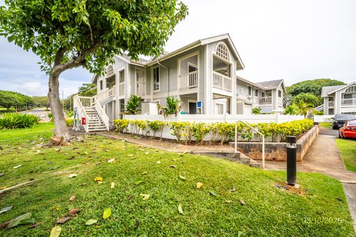 2 bd, 2 ba 2 parking second story townhome in Ho’okumu at Waikele