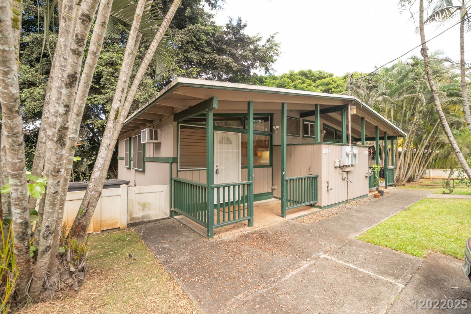 Wahiawa House: 828A Kokoloea Pl
