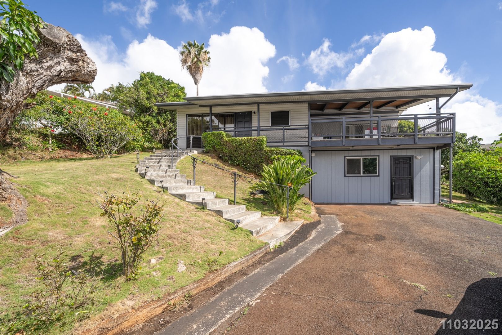 Aiea House: 99-1061 Manako Pl. #B