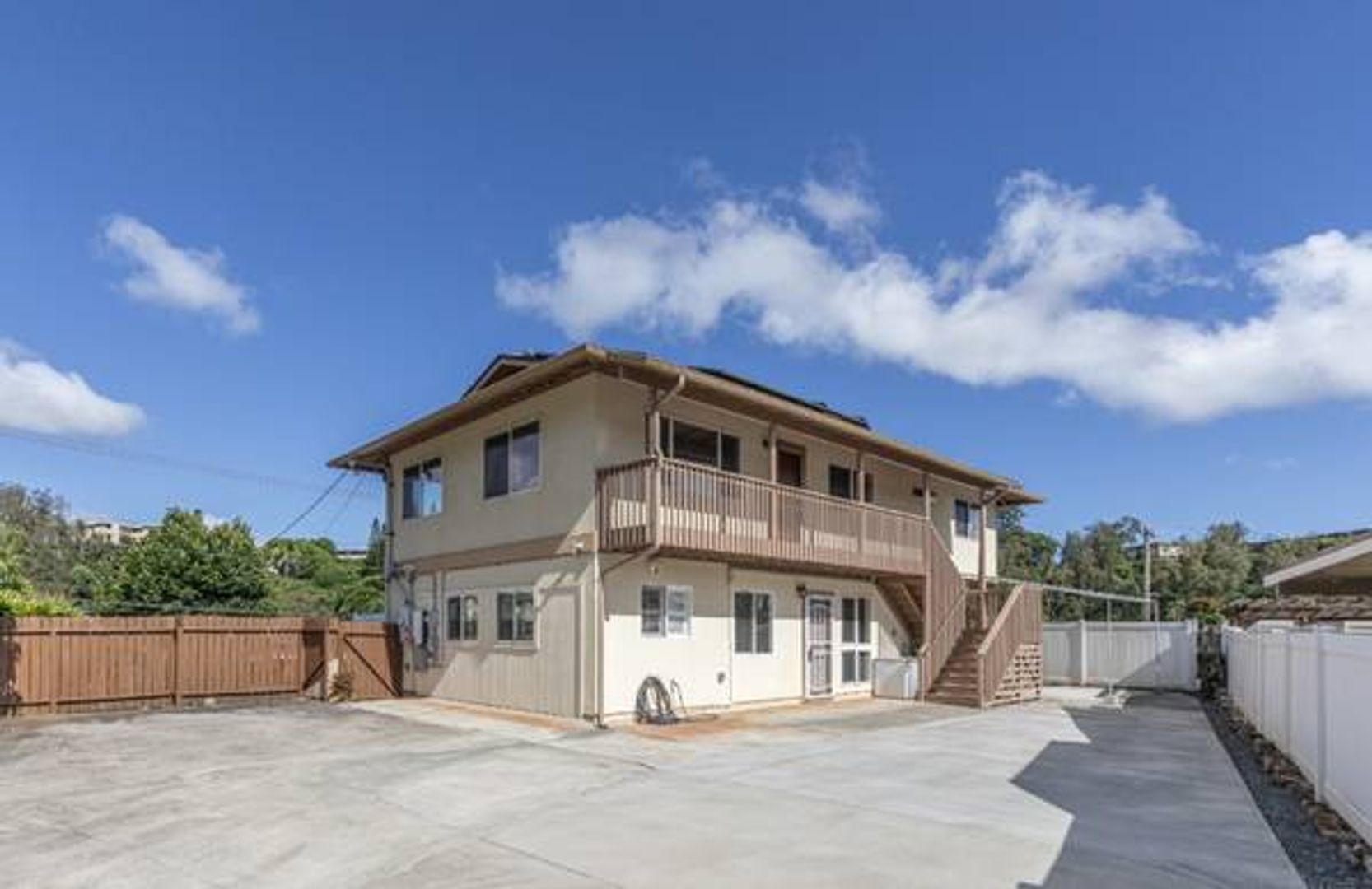 Mililani House: 95-149 Wailawa Pl Unit B