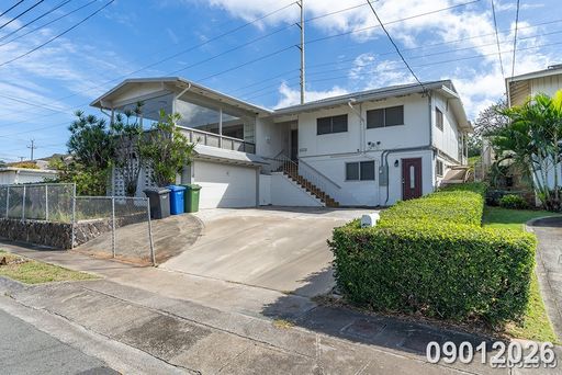 4211 Halupa Street Beautiful 2bd 1ba - In Foster Village – photo 1