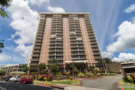 $2,545 / 1BR • 1BA • 514 SF – Utilities Included & 2 Covered Parking Stalls | Available Sept 1st!