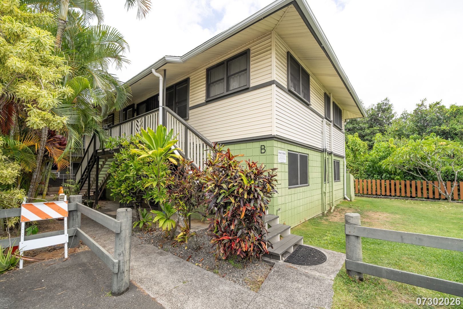 Kailua Condo: 725 Kihapai Pl APT B2