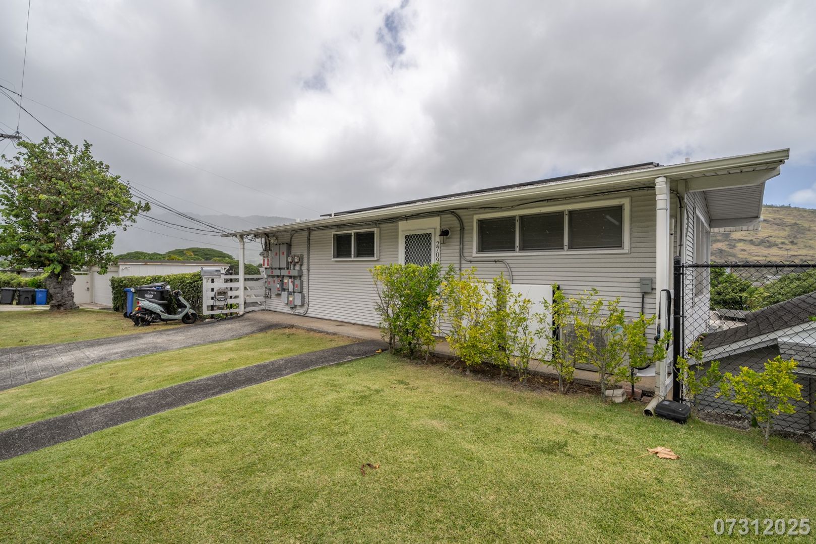 Honolulu House: 2709 Hillside Ave.